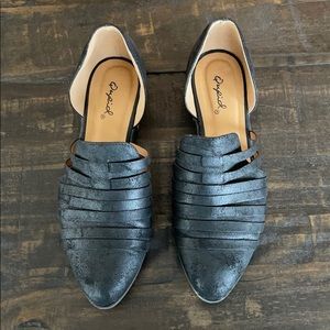 Qupid Black slip on shoe